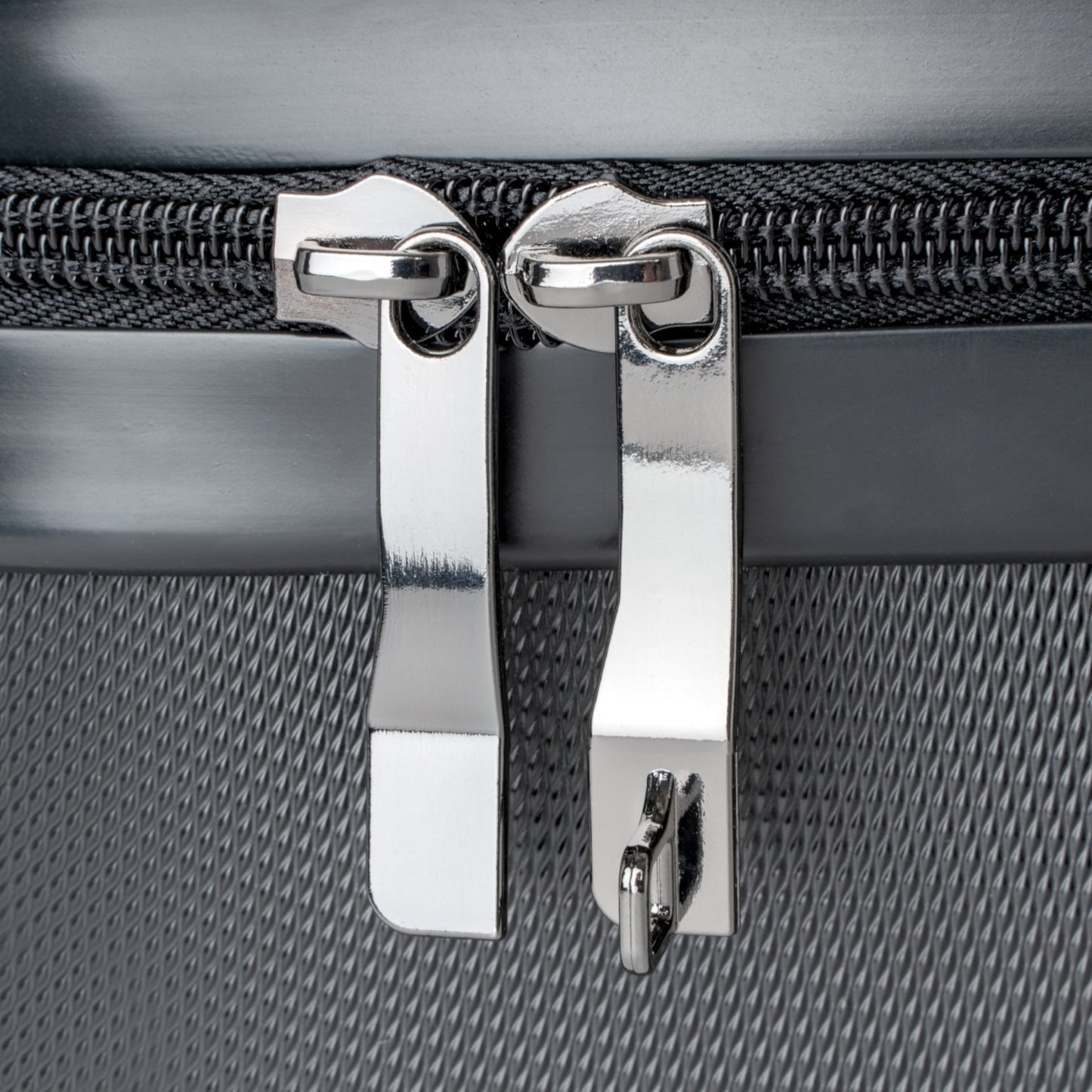 Travel Suitcase in Large, Medium and Small